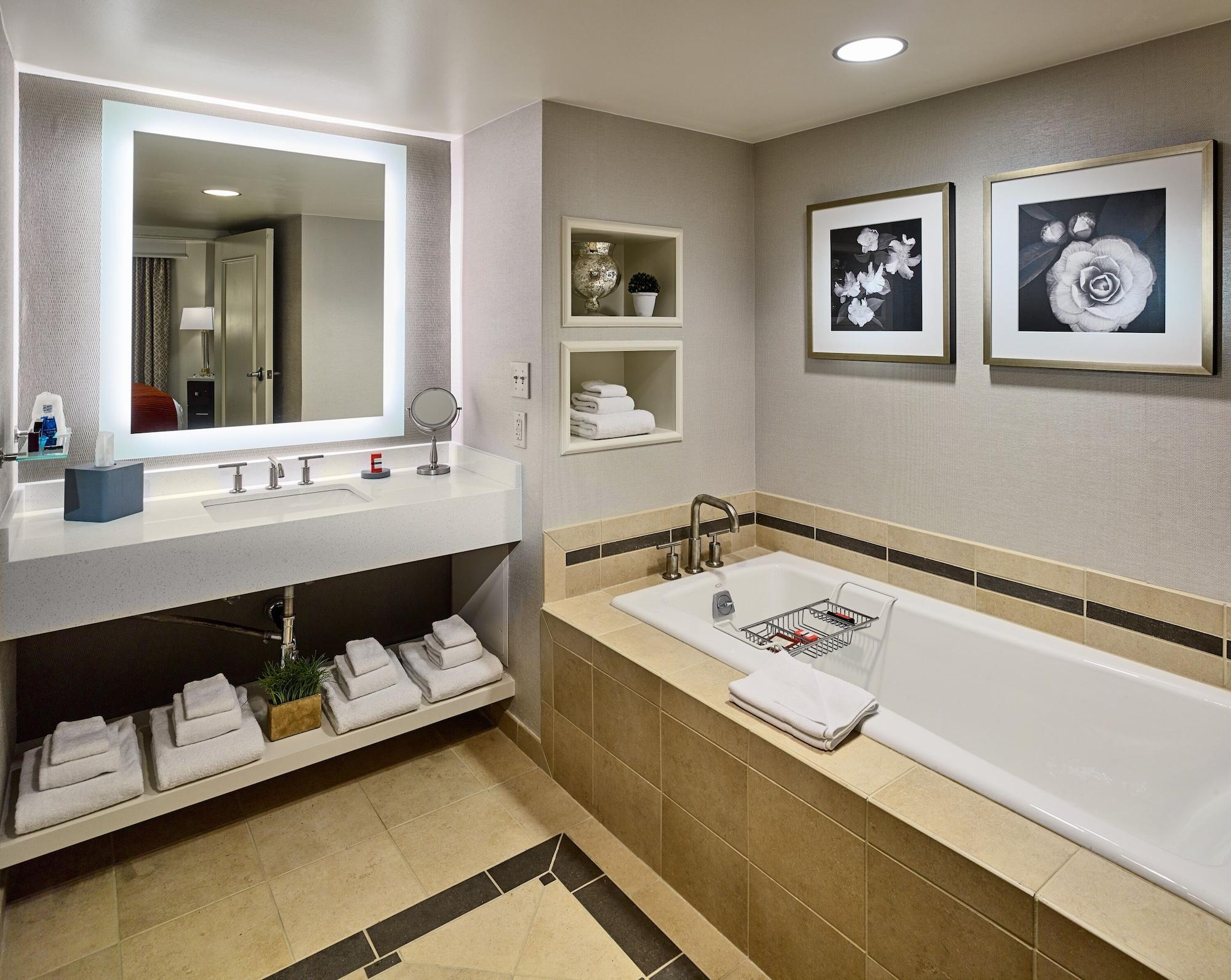 The Hotel At Auburn University Екстериор снимка