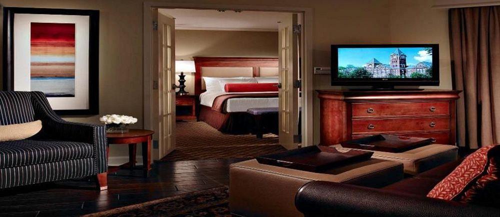 The Hotel At Auburn University Екстериор снимка