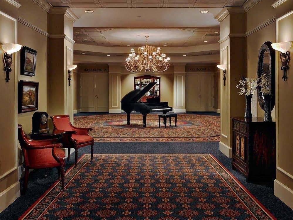 The Hotel At Auburn University Екстериор снимка