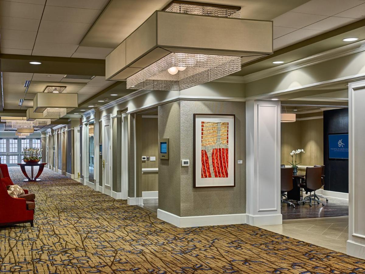 The Hotel At Auburn University Екстериор снимка